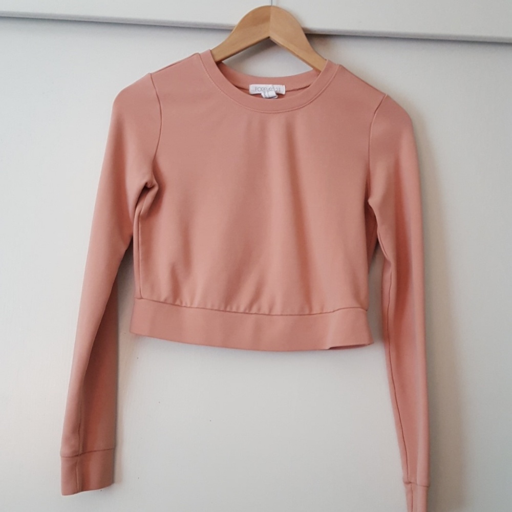 long sleeve crop top